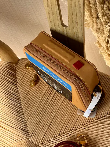 Louis vuitton Baladeur wallet