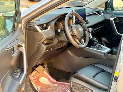Toyota RAV4 XLE Premium, миниатюра 11