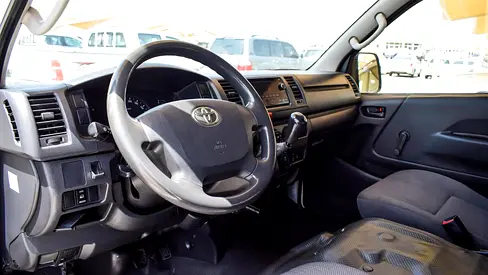 2015 Toyota HIACE 照片 5
