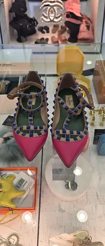 Pink studded T-strap pointed flats — Valentino Rockstud style (preowned)