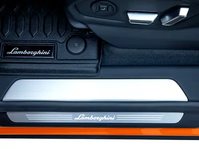 صورة مصغرة 19 لـ 2025 Lamborghini URUS
