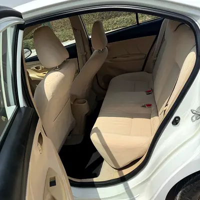 صورة مصغرة 13 لـ 2016 Toyota YARIS