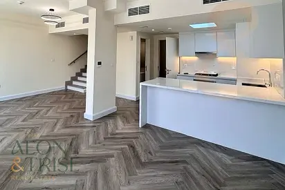 2BR +maid | Upgraded | Appliances Built in
