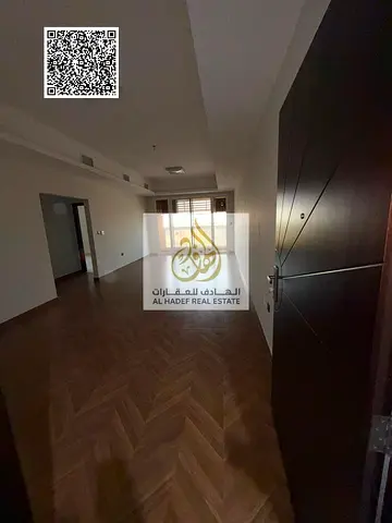 One-bedroom apartment with a living room, second tenant, annual rent, very spacious and excellent.