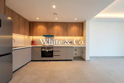 High Floor | Demand Layout | Sunset View