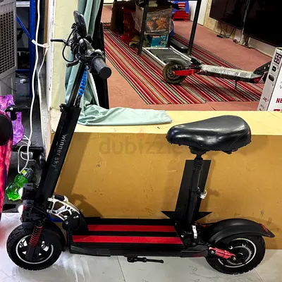 Electric scooter with seat Display system— used, working condition