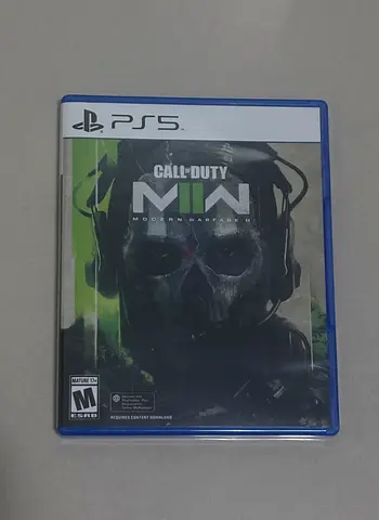 Call of Duty: Modern Warfare II (PS5) - Game Disc in Case