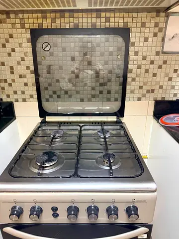 Used 4-Burner Gas Cooker with Oven - Stainless Finish