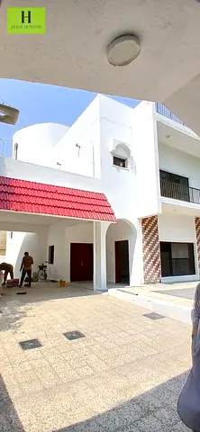 🔥 SPECIAL HOT OFFER 🔥 🏡 3 Bedroom Villa for Rent – Sharjah ✨ Spacious 3 Bedrooms + Hall + Majlis 🚗 Parking Inside 📐 Approx. 3,500 Sq. Ft. 📍 Pr