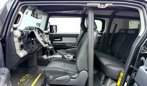 2014 Toyota FJ CRUISER photo 11