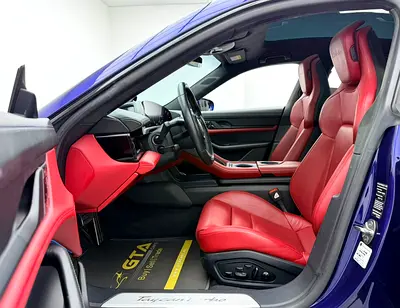 صورة 14 لـ 2020 Porsche TAYCAN