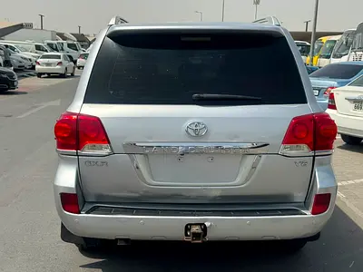 2013 Toyota LAND CRUISER 照片 10