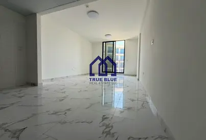 Low Price - Community View - 2025 Handover