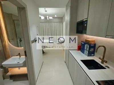 Brand New | Fully-Furnished | Top-floor | Vacant