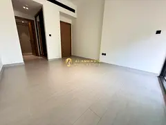 2BHK Unfurnished | High Floor | Fitted Kitchen