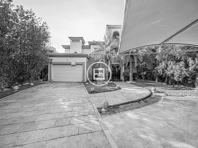 THE DEAL: Elevated & Unobstructed Main Lake Views