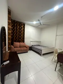 Full furnished master room available