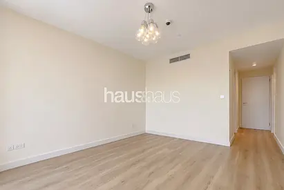 Premium Upgraded Residence | Spacious Layout | VOT