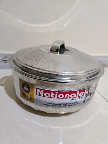 Nationale stainless steel cooking pot with lid - good condition