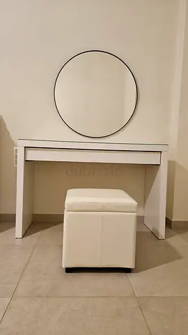 White vanity dressing table | White ottoman with storage | Round mirror