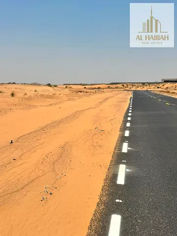 للبيع أرض مميزة في القاسمية الصناعية ( ١ ) بامارة الشارقة – المرحلة الاولي موقع استراتيجي علي طريق دبي ـ حتا قريب من المدام في الشارقة