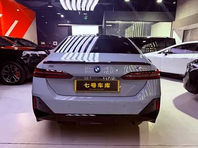 2024 BMW I5 photo 8