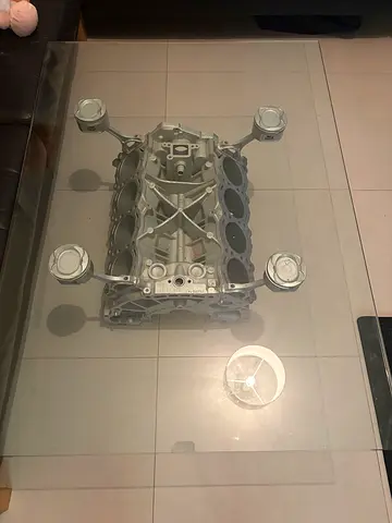 Premium Custom Engine Coffee Table (High-End Glass & Block)