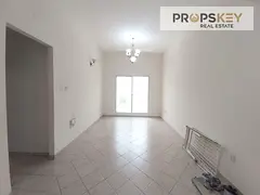 5 Mints Walk from Insurance Market Metro || Only 4 Family || Vacant 2BHK