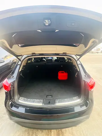 صورة 4 لـ 2019 Infiniti QX70