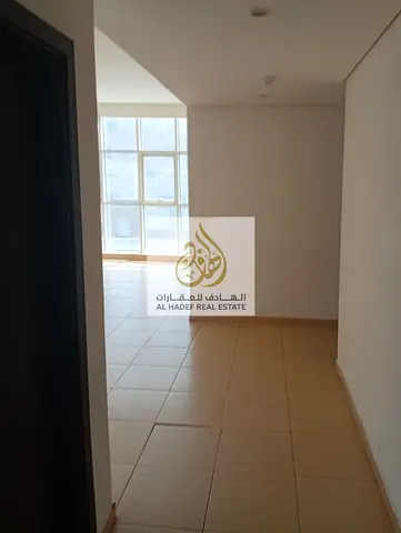 غرفتين وصاله مساحه كبيره مع جيم ومسبح وباركن قريب من جسر غالفا فرصه