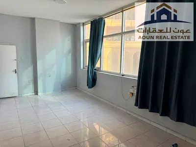 ايجار سنوي: 40,000 درهم إماراتي  طريقة السداد: 4 شيكات  التأمين: شيك تأمين مقدم .
