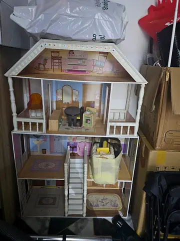 Doll house