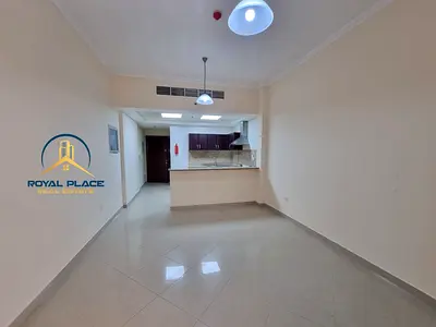 استوديو بمخطط مفتوح | مبنى نارسيس | إطلالة على الشرفة