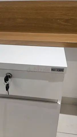 DESK set, with shelf and cupboard unit