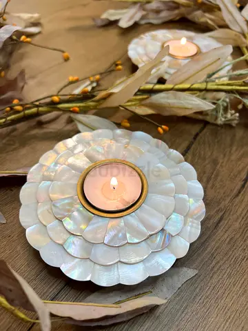 Set of 2 Mother-of-Pearl Flower Tea Light Holders - Decorative Candle Dishes