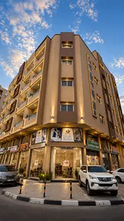 A large annual return and ready / free ownership / the age of the building is very excellent / vita