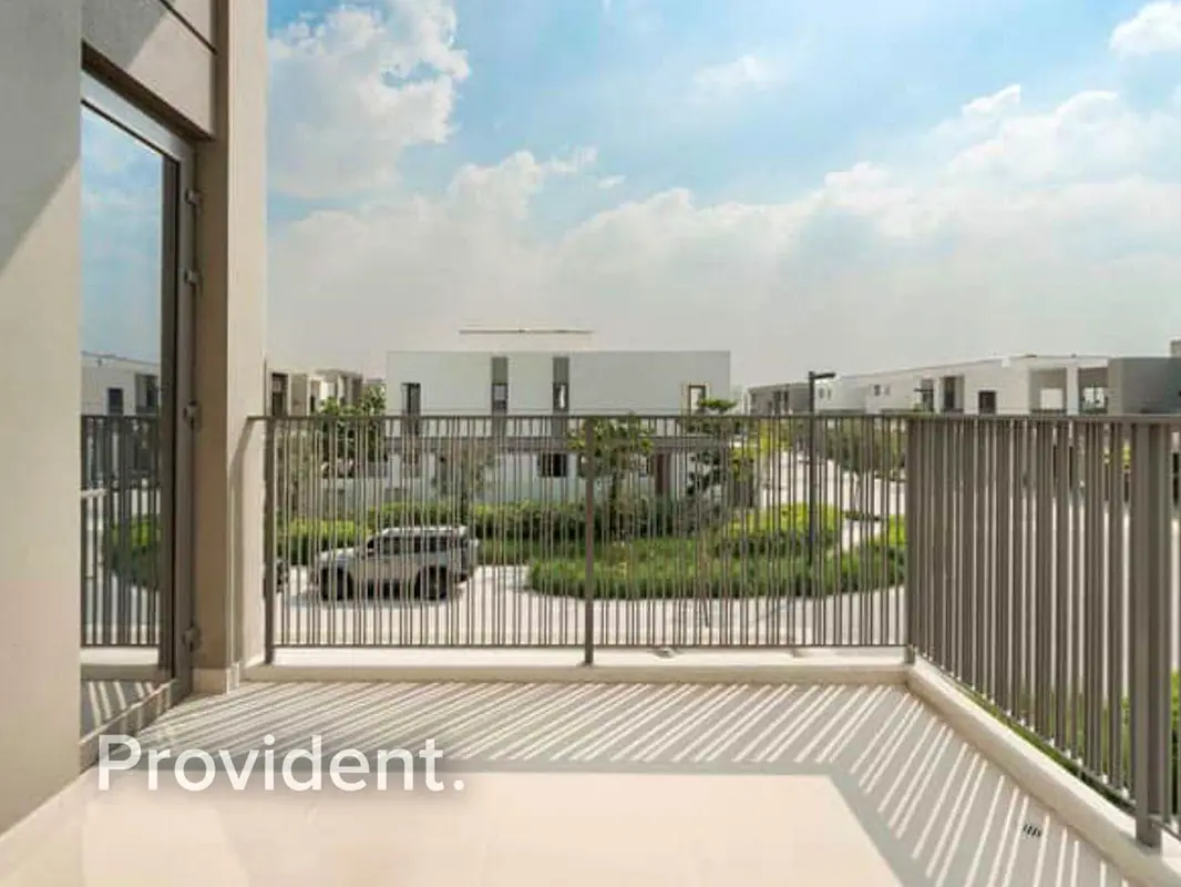 Luxury 5BR Villa | Rented | Prime Investment
