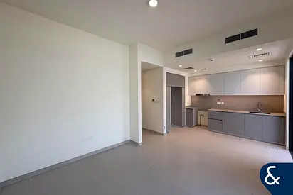 Single Row | Prime Location | Pool Backing