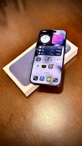 Iphone 17 pro max /  clean under warranty