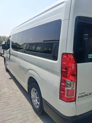 2023 Toyota HIACE — фото 9