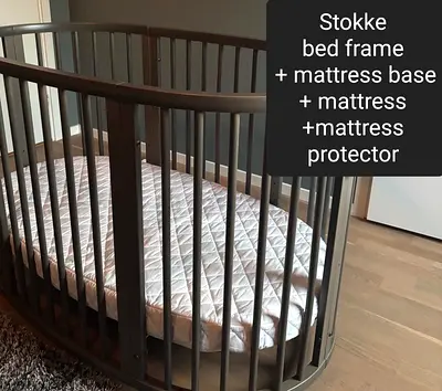 Stokke Sleepi bed with Mattress in perfect condition