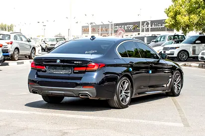 صورة مصغرة 7 لـ 2021 BMW 5-SERIES