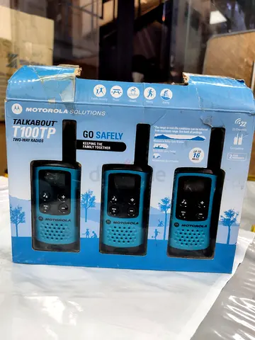 Motorola Talkabout T100TP 3-Pack Two-Way Radios (Blue) - New/Boxed