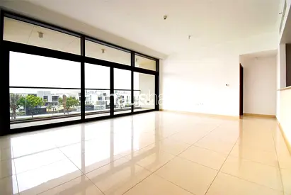 Vacant On Transfer | On The Park | View Today