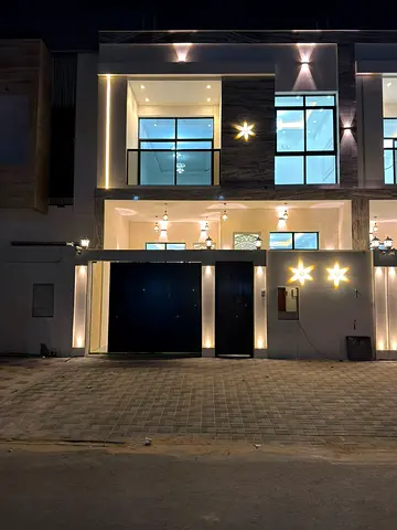 Townhouse for rent in Al Yasmin, Ajman: 5 master bedrooms, living room, majlis, spacious kitchen, a