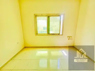 Looking like a beautiful apartment studio neat and clean family building just in 15k