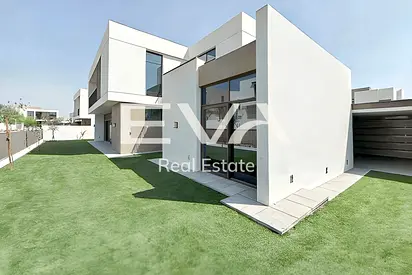 TYBE B | LANDSCAPED | NEAR POOL
