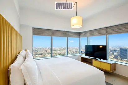 Sea View | Vacant | Furnished | 2 Months Free | Corner Unit