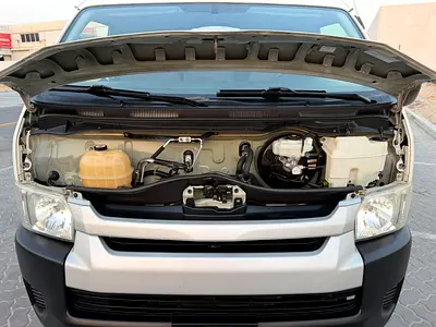 2018 Toyota HIACE photo 18
