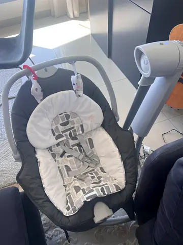 Joie baby swing with removable seat cushion - very good condition
